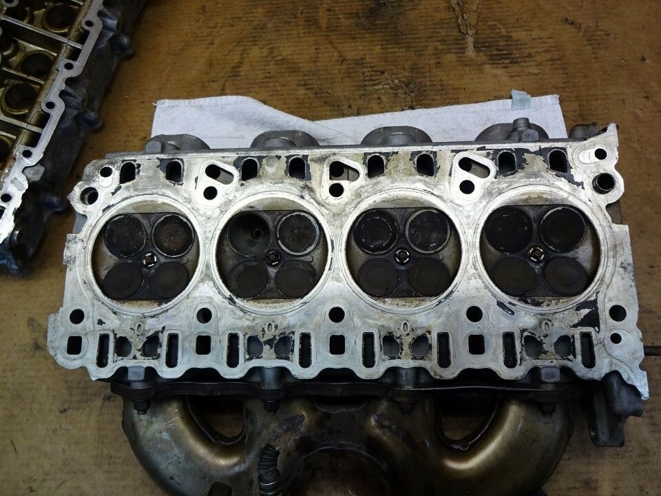 Porsche Cayenne S 955 Left Hand Cylinder Head Cayenne S 4.5 V8 Cylinder ...