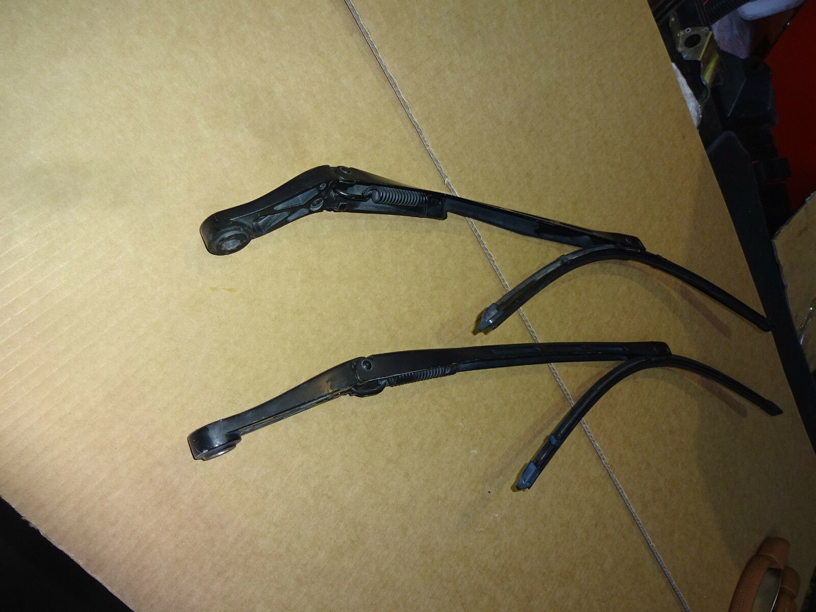 BENTLEY GT WIPER ARMS BENTLEY FLYING SPUR WINDSCREEN WIPERS