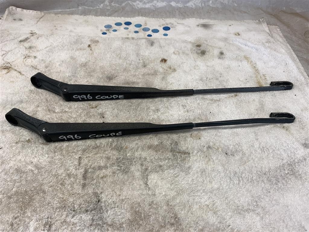 Porsche 996 Carrera Front Wiper Arms UK GB Right Hand Drive Spec