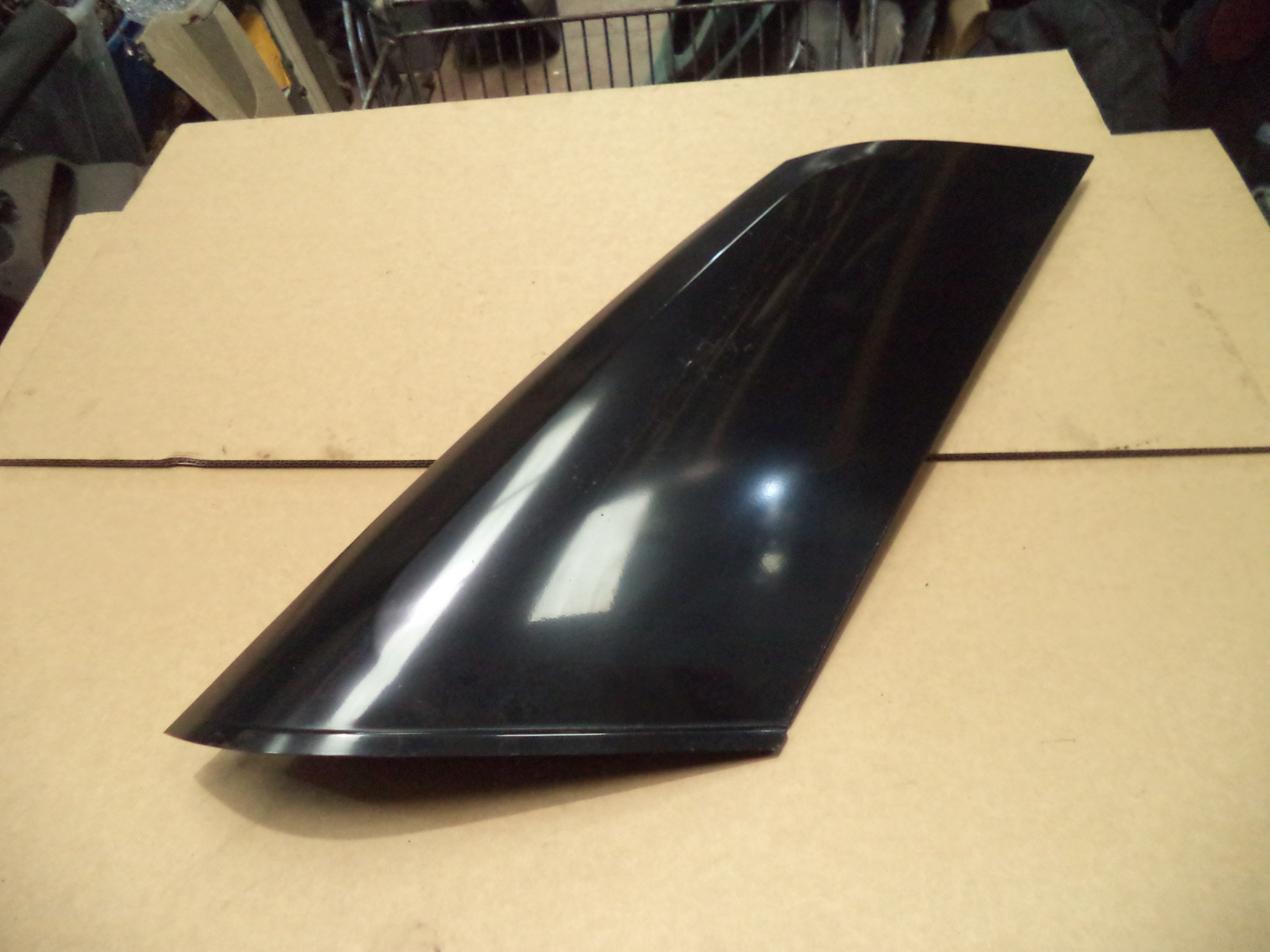 RANGE ROVER SPORT L320 DRIVERS SIDE REAR QUARTER TRIM PANEL Loc GCRR