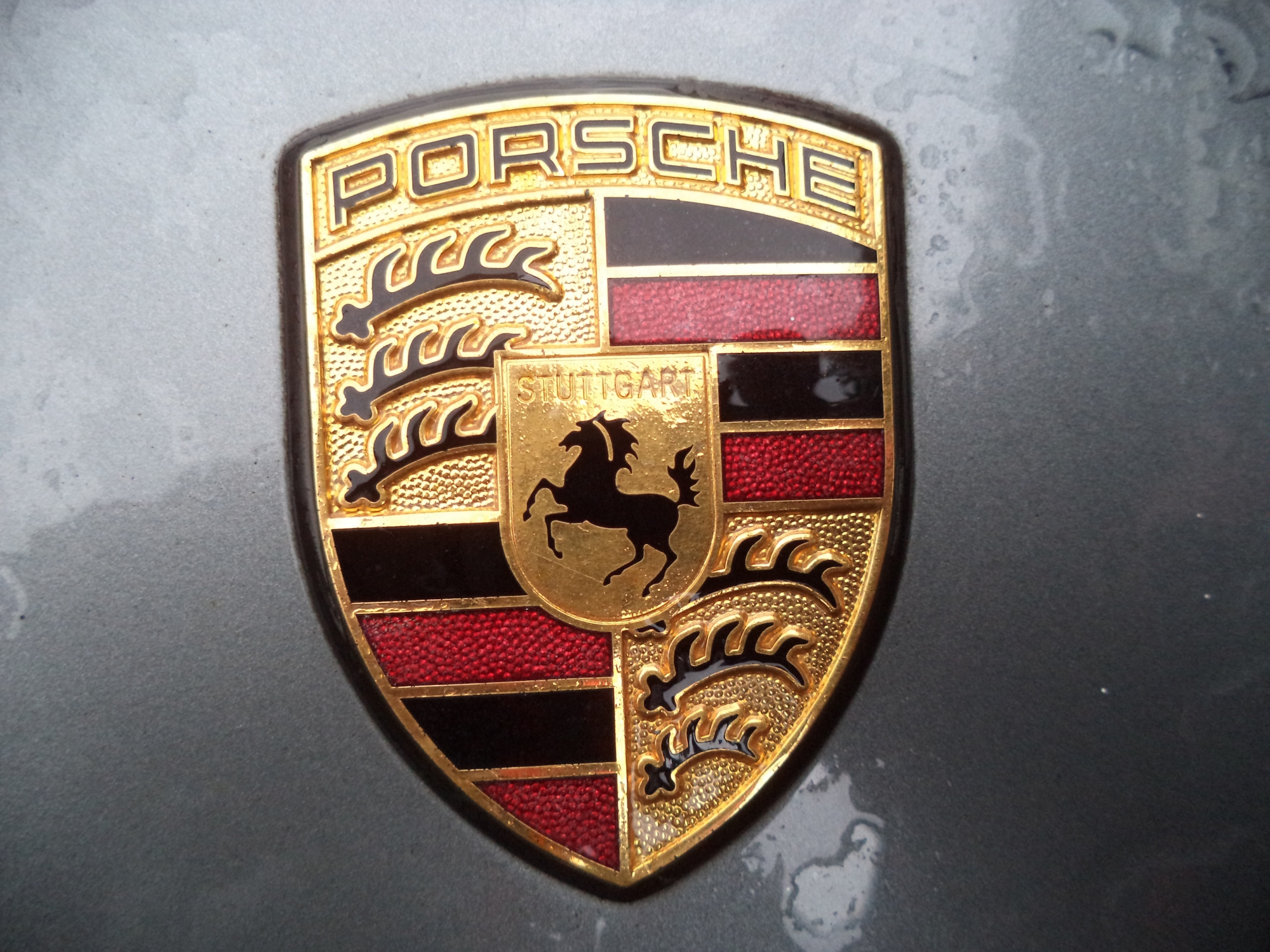 PORSCHE BOXSTER 986 - 911 996 BONNET BADGE AE04 TSY 986 BONNET BADGE