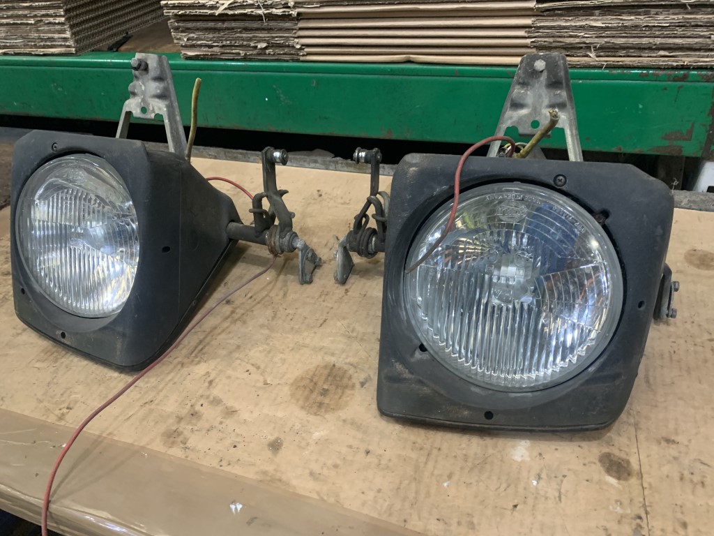 PORSCHE 944 HEADLIGHTS 944 HEADLAMPS LIGHTS