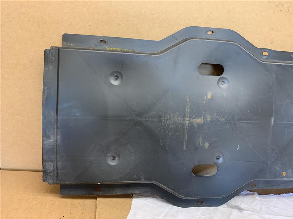 Porsche Boxster 987 Central Undertray P/n. 99750404300 Cracked 2006 ...