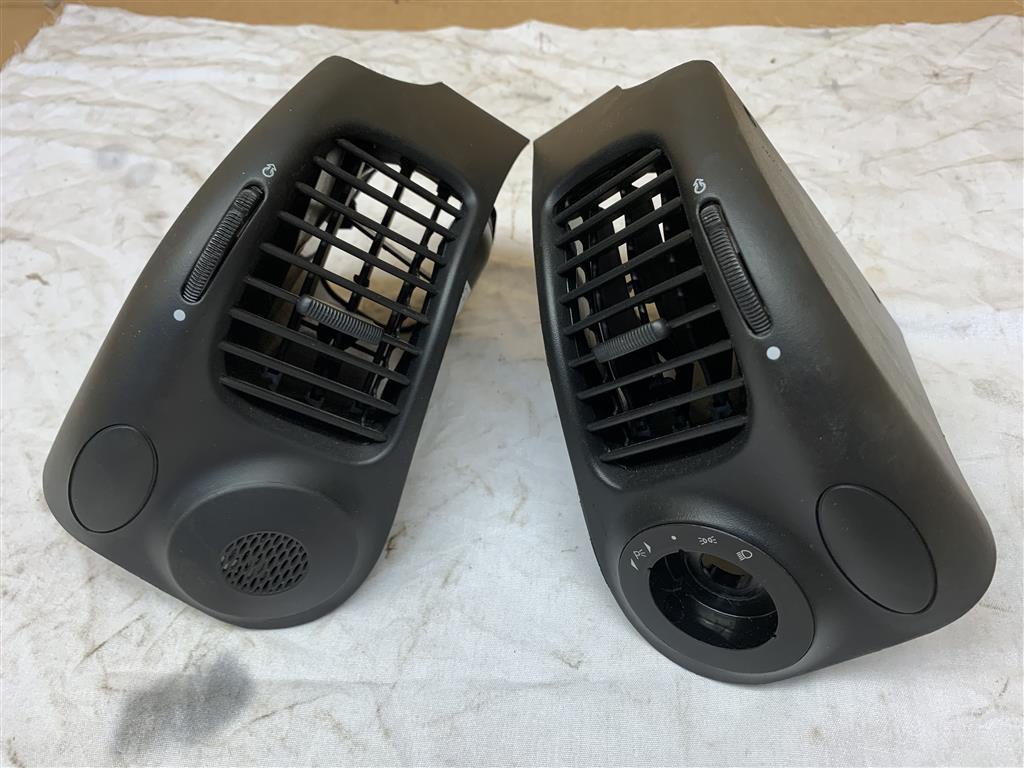 Porsche Boxster Dash Air Vents In Black Porsche 996 Dash Air Vents In ...