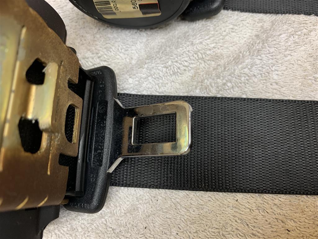 Porsche 996 Rear Seat Belts Left & Right Porsche 996 Targa Rear Seat ...