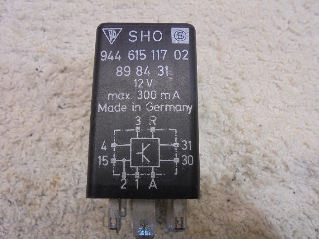 Porsche 944 S2 / 968 Sunroof Relay 94461511702 944 S2 / 968 Sunroof ...