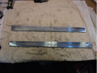 Unbranded Removed From Porsche 968 Pair of Sill Tread / Scuff Plates Sub Stn Shelf D 24/7/24