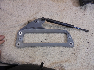 Aston Martin V8 Vantage Roadster 2007 Left Bonnet Hinge Bracket 6G335341AC N/S Sub Stn Rm1 DB7