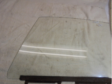 Porsche 911 Coupe Left Door Window Glass SCRATCHED N/S R/H Rack 31/10 24