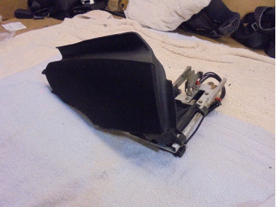 Porsche 996 Cabriolet Right Side Roof Flap and Actuator 99656117601 in Black Cab O/S Yard SF113