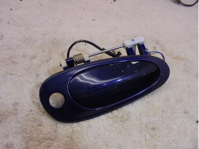 Porsche 986 / 996 Right Side Outer Door Handle 99653706205 in Blue FOR PARTS 986/996 O/S Yard SF117