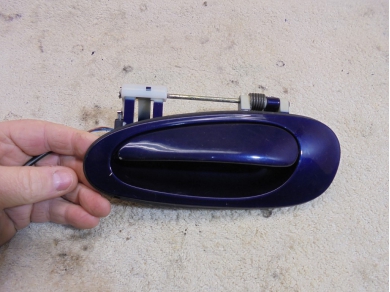 Porsche 986 / 996 Left Side Outer Door Handle 99653706106 in Blue FOR PARTS 986/996 N/S Yard SF117