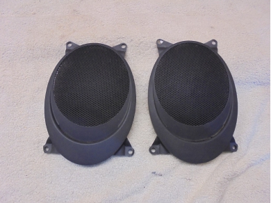 Porsche 986 / 996 Door Speaker Covers Pair 99655580100 / 01 986/996 Pr Yard SF121 A