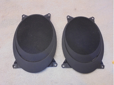 Porsche 986 / 996 Door Speaker Covers Pair 99655580100 / 01 986/996 Pr Yard SF121 B