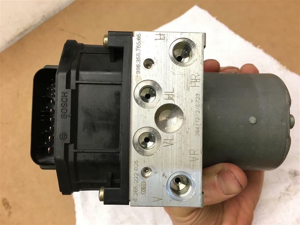 PORSCHE 911 996 ABS PUMP 99635575505 / 996.355.755.05 #121018#